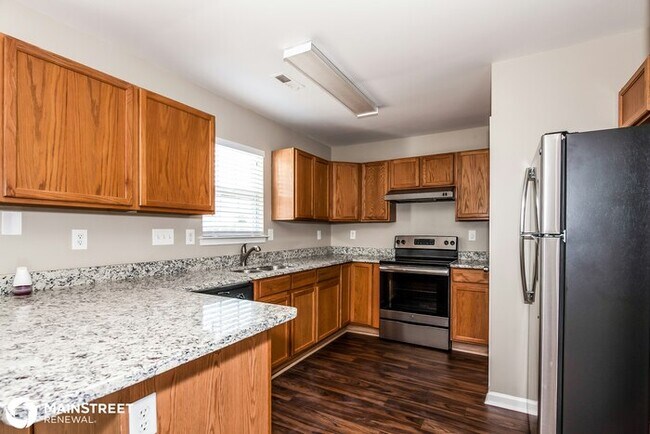 Foto del edificio - 10606 Turkey Point Dr, Charlotte, NC 28214