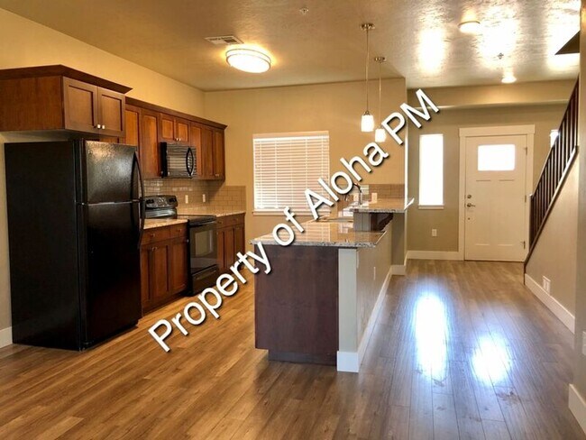 Foto del edificio - 3526 E Grand Forest Dr