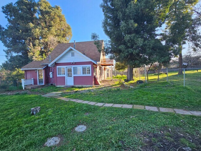 Foto del edificio - Lakeport rental