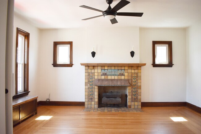 Sala de estar - 625 6th Ave