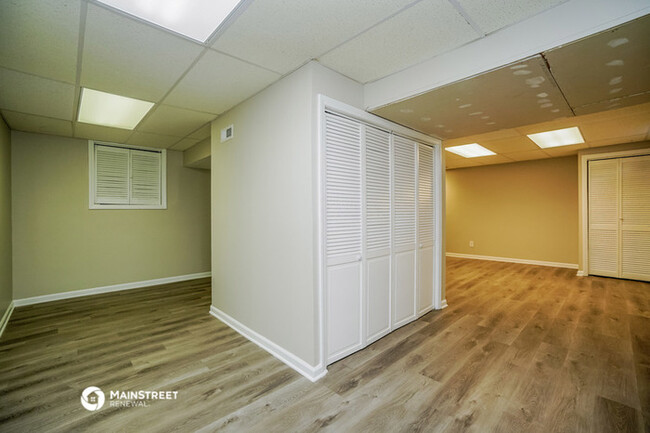 Building Photo - 3101 Fayburrow Dr