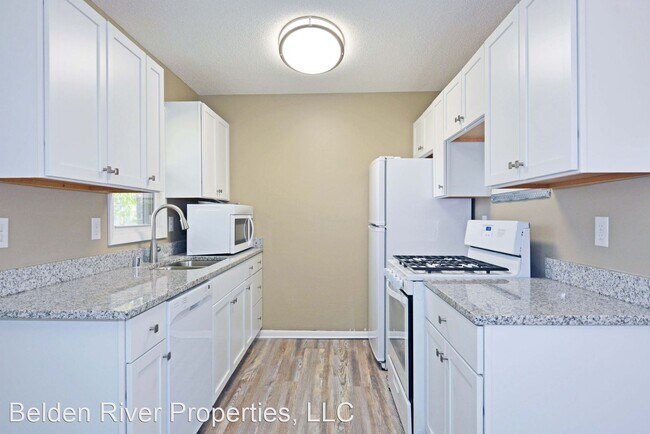 Foto del edificio - 5 br, 2 bath House - 1208 82nd Ave N