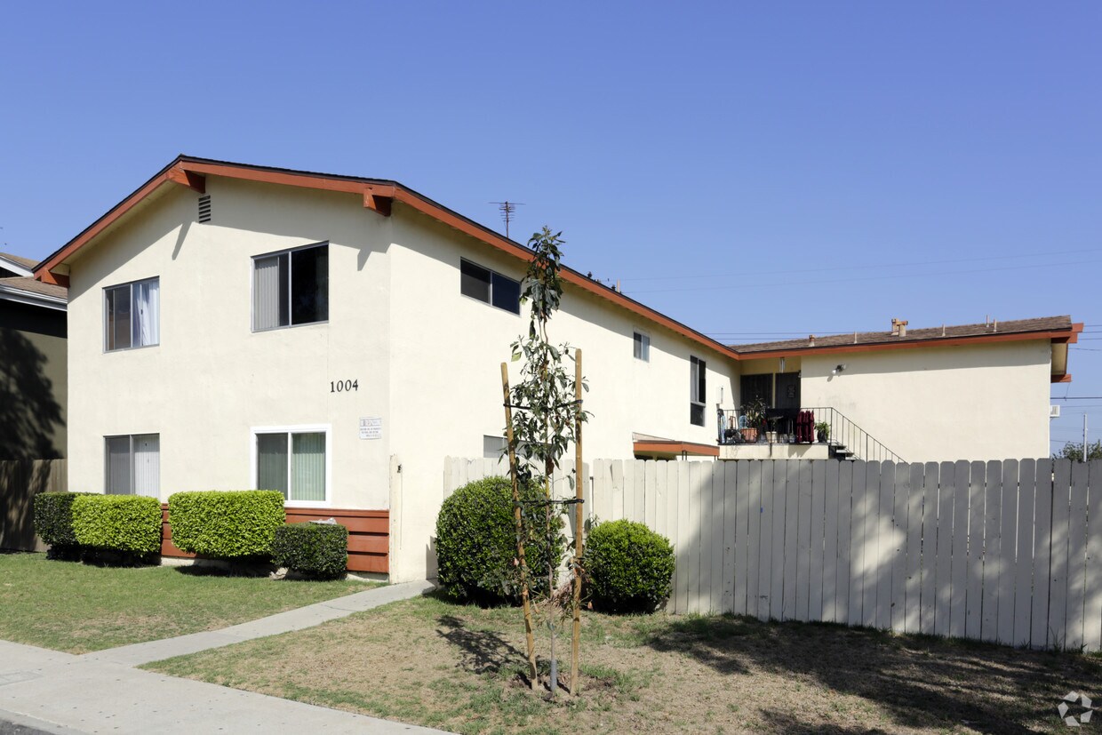 Primary Photo - 1004 Valencia St