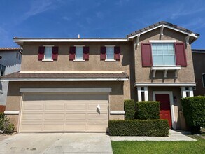 Building Photo - 42114 Acacia Way