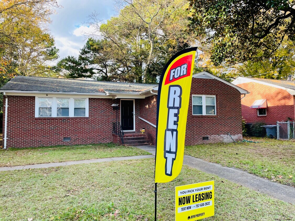 Foto principal - 1211 Victoria Blvd