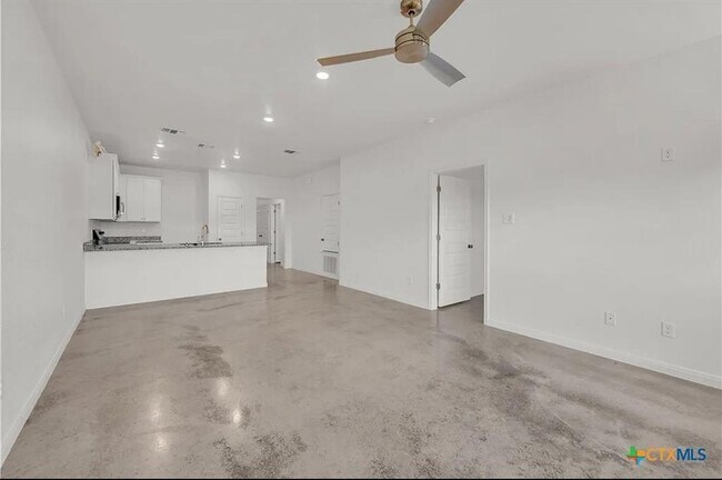Foto del edificio - 908 Wax Myrtle Ct