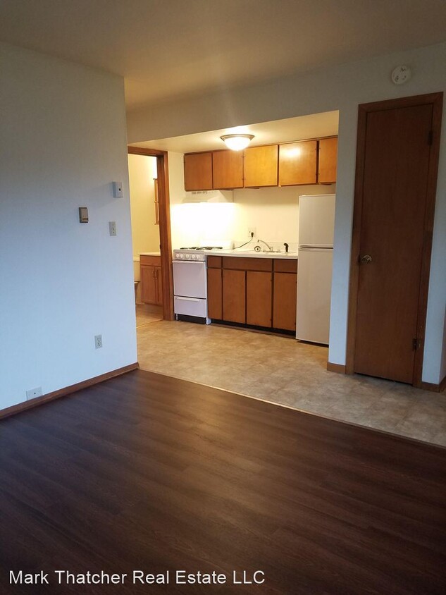 Foto principal - 2910 E Bolivar Ave