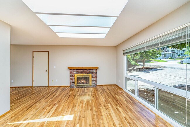 Foto del edificio - 3bd/2.5ba Bellevue House