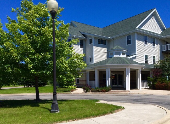 Foto del edificio - White Oaks Apartment Homes - Senior - 55+