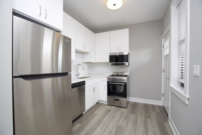 Foto del edificio - 3843 N Janssen Ave