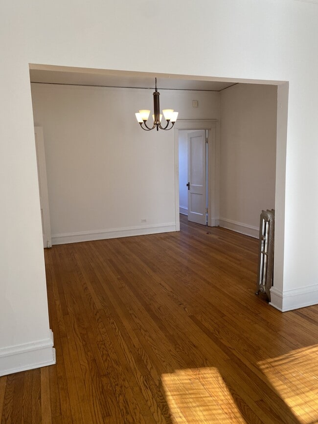 Foto del edificio - 1548 W Highland Ave