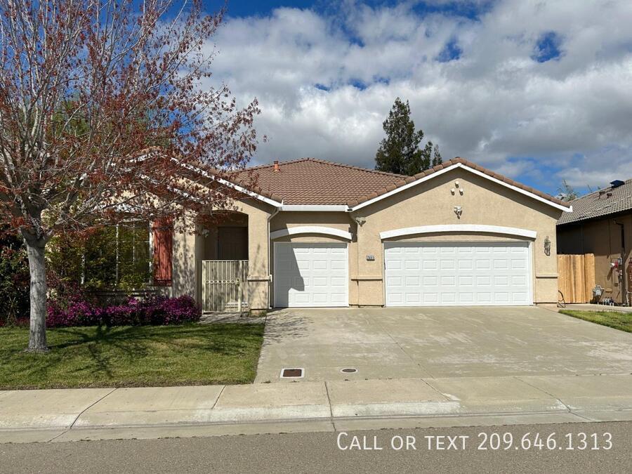 Foto principal - 2555 Crestmore Cir
