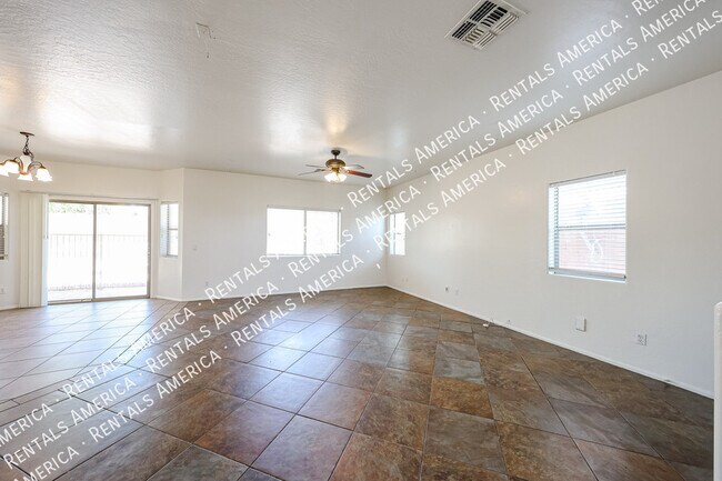 Building Photo - 17268 W Elaine Dr