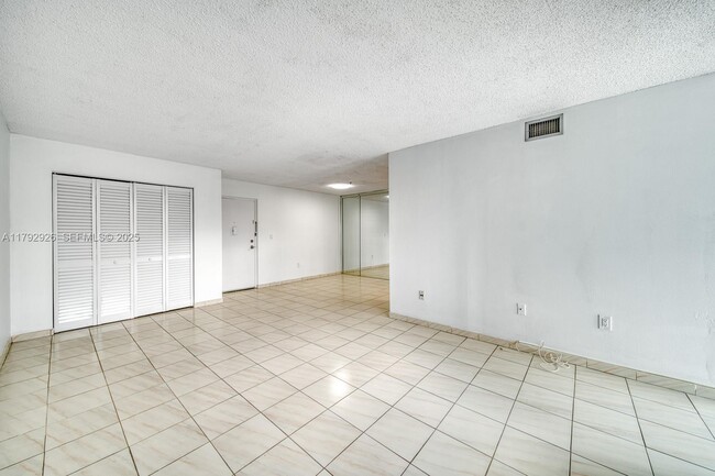 Building Photo - 9440 W Flagler St