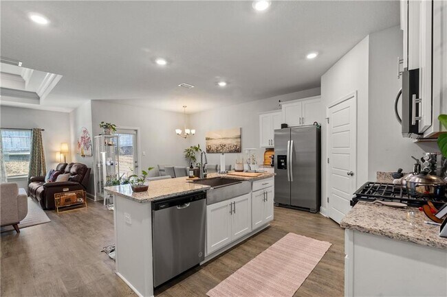 Foto del edificio - 3232 Long Leaf Way