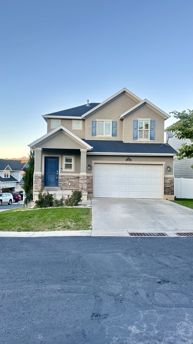 Building Photo - 169 E Ridgeline Wy