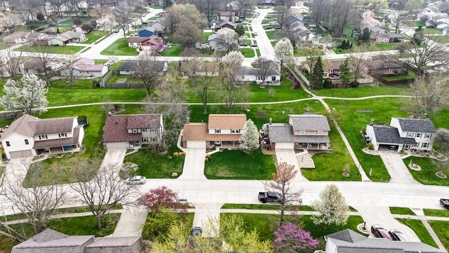 Building Photo - 7104 Tanbark Ln