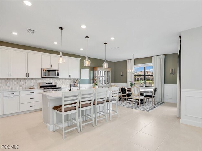 Foto del edificio - 20179 Napa Loop