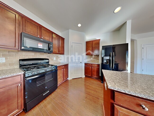 Foto del edificio - 8112 Hovingham Way