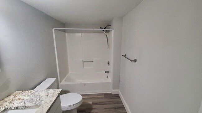 Building Photo - 709 S 10th St