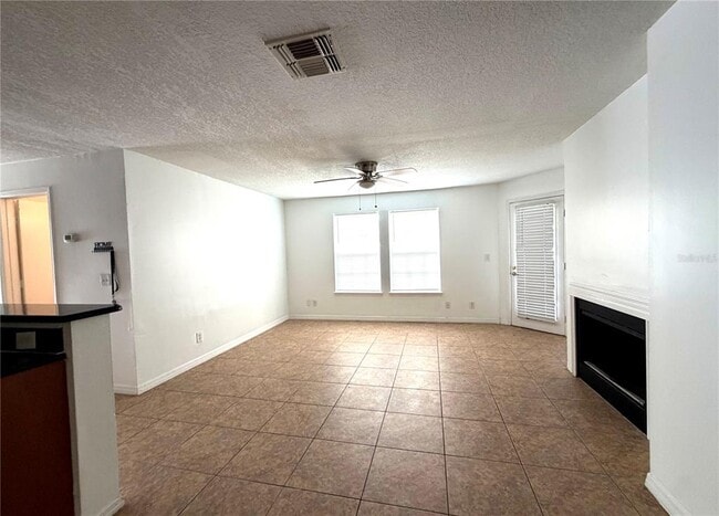 Building Photo - 6016 Westgate Dr