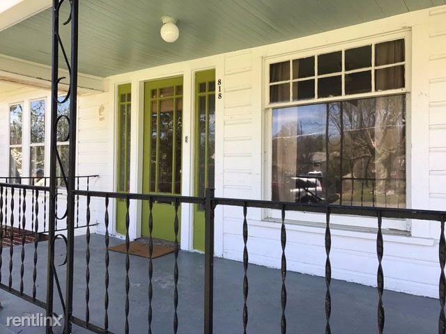 Building Photo - 3 br, 1 bath House - 818 Magnolia Ct