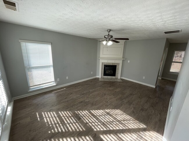 Building Photo - 5524 Somer Mill Rd