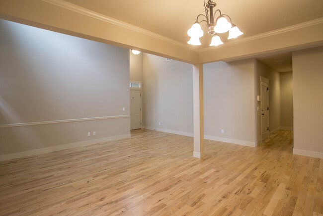 Building Photo - Beautiful 4 Bedroom in Bothell