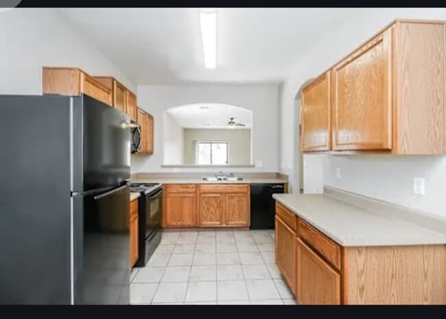 Building Photo - 9072 W Hidalgo Ave