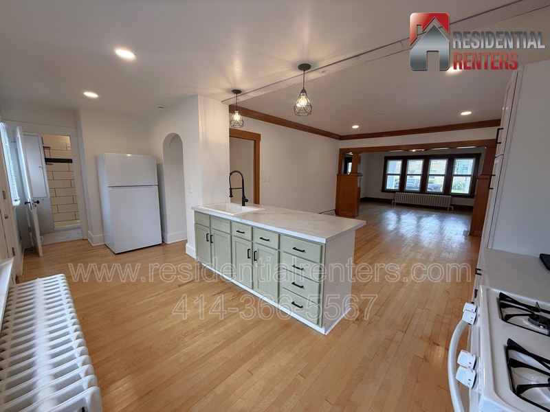Foto principal - 2033 S 82nd St