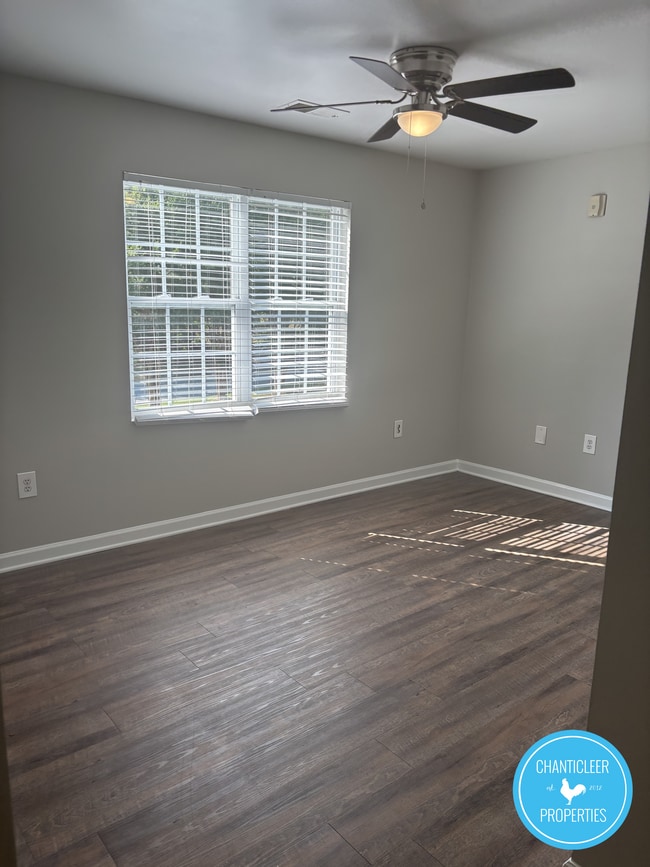 Building Photo - 1041 W Barton St