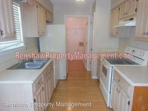 Building Photo - 5534 Oak Branch Cir N