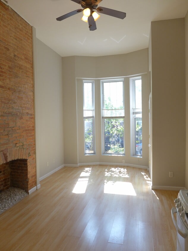 Primary Photo - 1705 N Calvert St