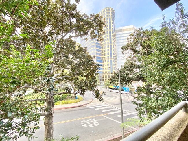 Building Photo - 1255 Midvale Ave