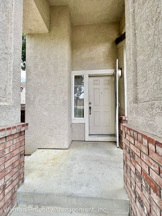 Building Photo - 3 br, 3 bath House - 2 Penrod Court *