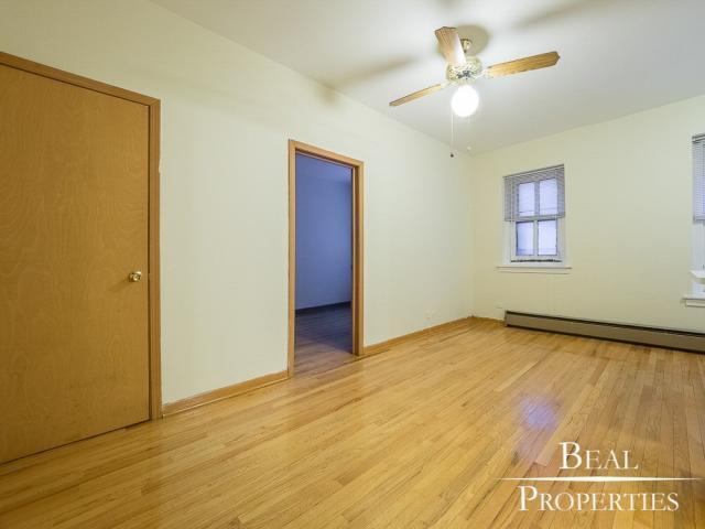 Foto principal - 2 bedroom in CHICAGO IL 60657