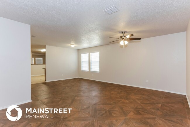 Building Photo - 2109 Doecrest Dr