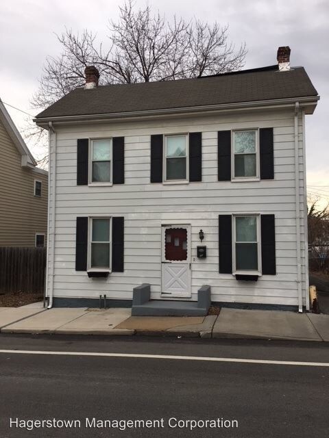 Primary Photo - 309 N Mulberry St