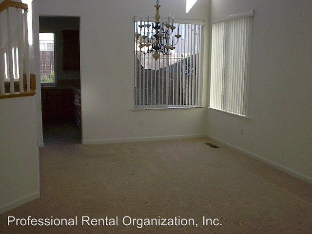 Building Photo - 1526 Mathias Pl