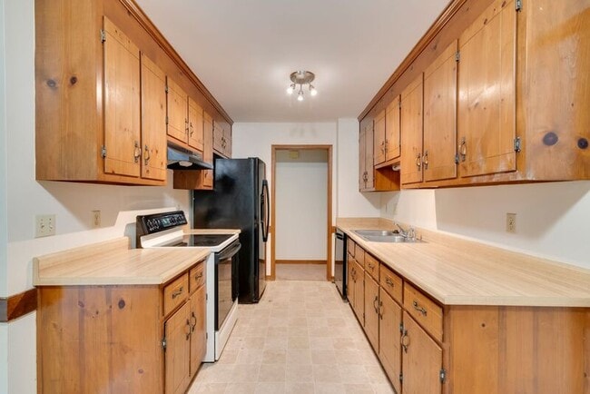 Building Photo - 11271 Sunfield Dr