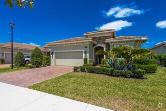 Building Photo - 8762 SW Montova Way