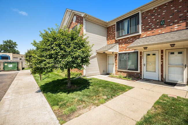 Building Photo - 30685 Hidden Pines Ln
