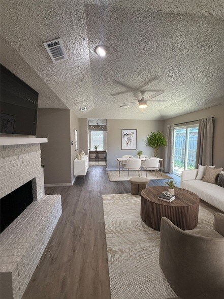Foto del edificio - 9672 Windy Ridge Rd