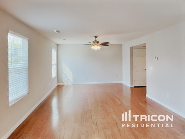 Building Photo - 108 Alred Cir