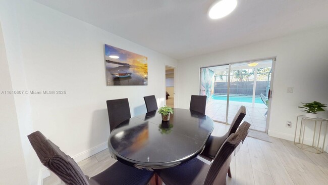 Building Photo - 7650 NW 33rd St