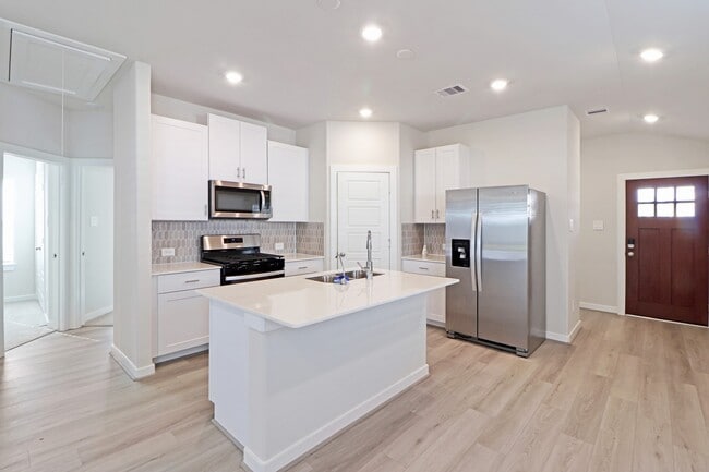 Building Photo - 2611 Cactus Rnch Ln