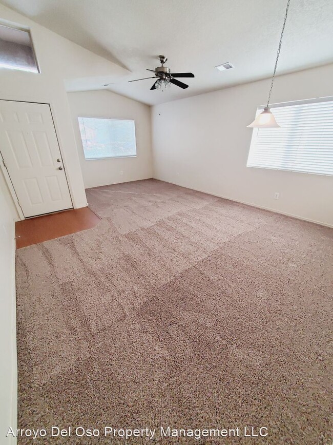 Building Photo - 781 Prairie Sage Ct SW