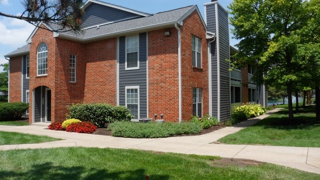 Building Photo - Lakeshore Apartments