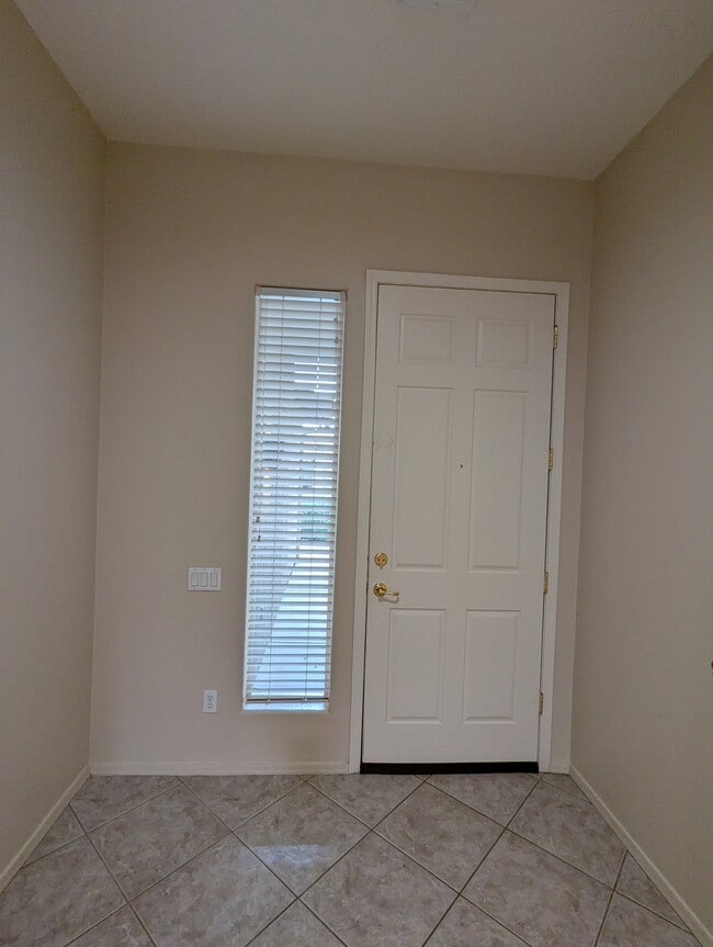 Building Photo - 10479 E Superstition Range Rd