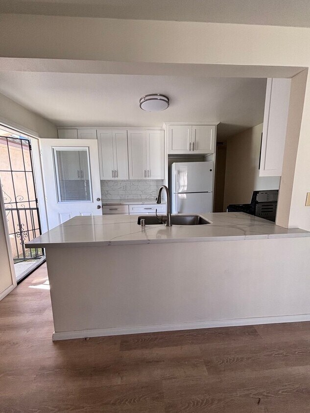 Foto principal - 211 Wolff St